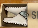 Yeezy X Adidas - Low-top sneakers - Maat: Shoes / EU 44.5, Nieuw