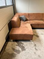 Prachtige cognac kleurige hoekbank in goede staat, 250 tot 300 cm, Hoekbank, Zo goed als nieuw, Vierpersoons of meer