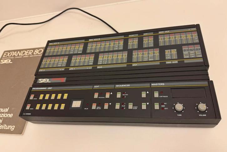 Siel DK80 expander module in perfecte staat, Muziek en Instrumenten, Synthesizers, Zo goed als nieuw, Ophalen of Verzenden