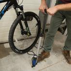 Silverline Handpomp met manometer - 0-7 bar - geschikt vo..., Fietsen en Brommers, Ophalen of Verzenden, Nieuw