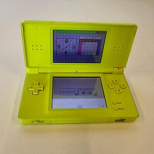 Nintendo DS Lite 2006 Incl. Oplaadkabel | Nette Staat, Spelcomputers en Games, Spelcomputers | Nintendo DS, Nieuw, Ophalen of Verzenden