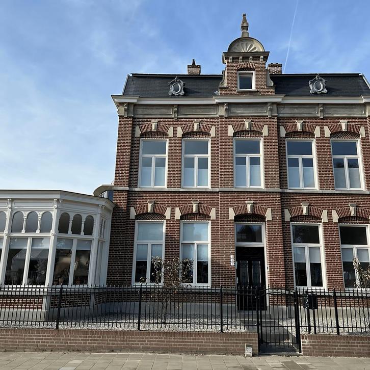 Gestoffeerd appartement met wasmachine, monumentaa..., Huizen en Kamers, Huizen te huur, Direct bij eigenaar, Appartement