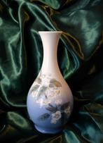 Royal Copenhagen - 21cm vase- handpainted flowers- nr