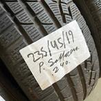 2 x Pirelli 235-45-19 Winterbanden 7,5mm, Auto-onderdelen, Banden en Velgen, 19 inch, Gebruikt, 235 mm, Band(en)