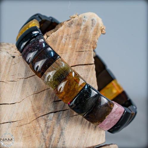 Zeldzame natuurlijke regenboog toermalijn armband van de, Verzamelen, Mineralen en Fossielen