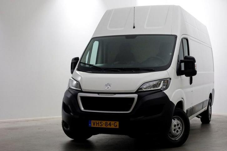 Peugeot Boxer 2.2 BlueHDi 140pk E6 L3H3 Premium Airco/Camera, Auto's, Bestelauto's, Dealer onderhouden, Lease, Handgeschakeld