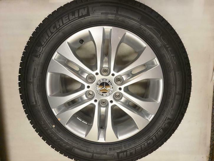 Originele Mercedes Sprinter velgen 17inch+ Michelin Incl BTW, Auto-onderdelen, Banden en Velgen, 17 inch, Zomerbanden, 235 mm