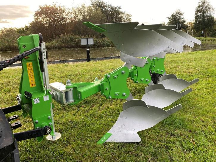 Bomet wentelploeg Leo U063 snijbreedte 25-30-35cm, Zakelijke goederen, Agrarisch | Werktuigen