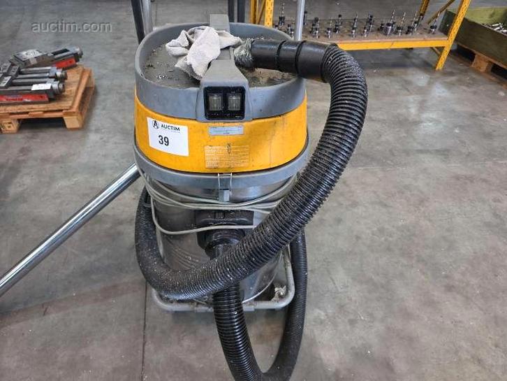 indsutriele Stofzuiger Gibli AS 600 IK CBM, Zakelijke goederen, Machines en Bouw | Metaalbewerking, Ophalen