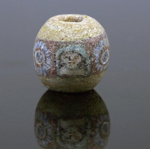 Oud-Romeins Mozaïek glas Gezichtskralen, waarschijnlijk, Verzamelen, Mineralen en Fossielen