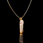 Oud-Egyptisch Faience godheid amulet in een vergulde hanger
