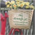 Hij draagt je 9789059074453, Boeken, Verzenden, Zo goed als nieuw