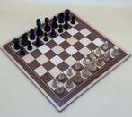Schaakspel - Schachspiel aus Holz – Handgefertigte Figuren