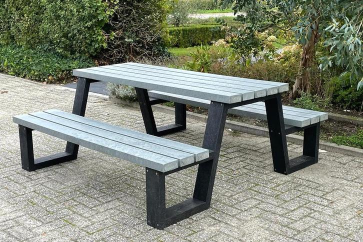 Rockwood® Picknicktafel Larix - Zwaar Kunststof - Mineral, Tuin en Terras, Picknicktafels, Nieuw, Hout, Rechthoekig, Ophalen of Verzenden