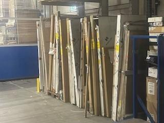 Diverse Douchewanden en radiatoren!! T.E.A.B, Huis en Inrichting, Badkamer | Badkamermeubels, Nieuw, Ophalen