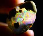 66 ct - Topkleuren - Crystal Contraluz Opal Ruw - Bekijk de, Verzamelen, Mineralen en Fossielen