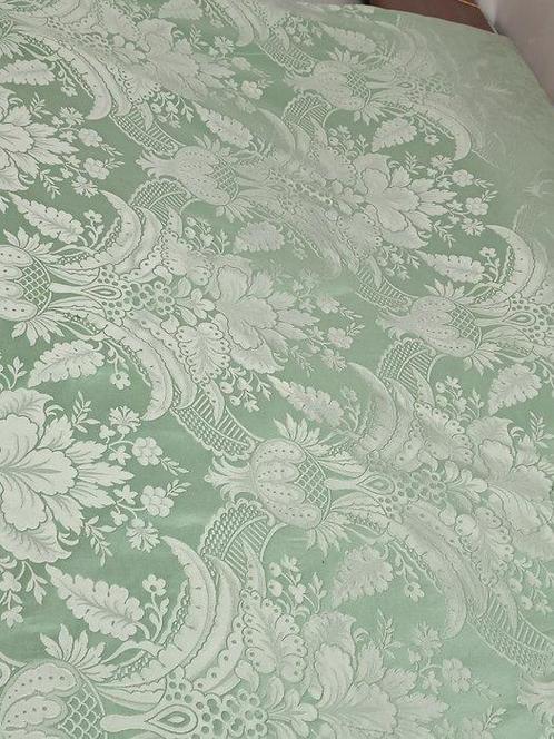 Textiel - 400 cm - 140 cm - Klassiek Italiaans damast, Antiek en Kunst, Antiek | Kleden en Textiel