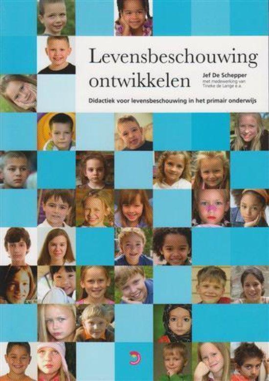 Boek Levensbeschouwing ontwikkelen 9789057884498, Boeken, Overige Boeken, Zo goed als nieuw, Verzenden