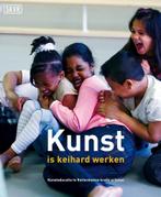 9789490177096 Kunst Is Keihard Werken | Tweedehands, Boeken, Rineke Wisman, Zo goed als nieuw, Verzenden