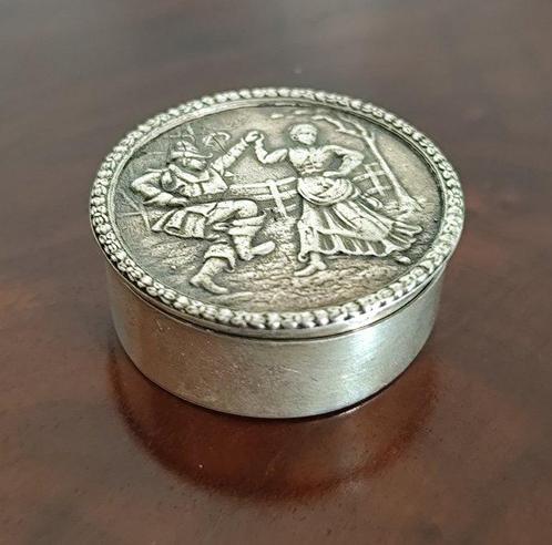 Pillendoosje - .800 zilver, Antiek en Kunst, Antiek | Goud en Zilver