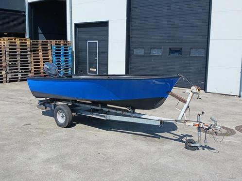 Toer boot met buitenboordmotor en trailer, Watersport en Boten, Motorboten en Motorjachten