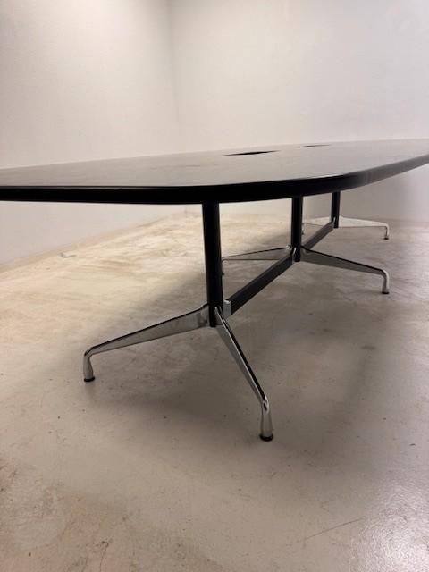 Vitra Eames Segmented zwart essen vergadertafel 332x144, Zakelijke goederen, Kantoor en Winkelinrichting | Kantoormeubilair en Inrichting
