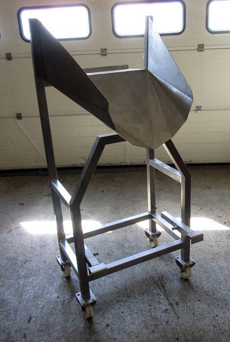 RVS Trechter voor normwagen kantelaar, Zakelijke goederen, Horeca | Keukenapparatuur, Gebruikt