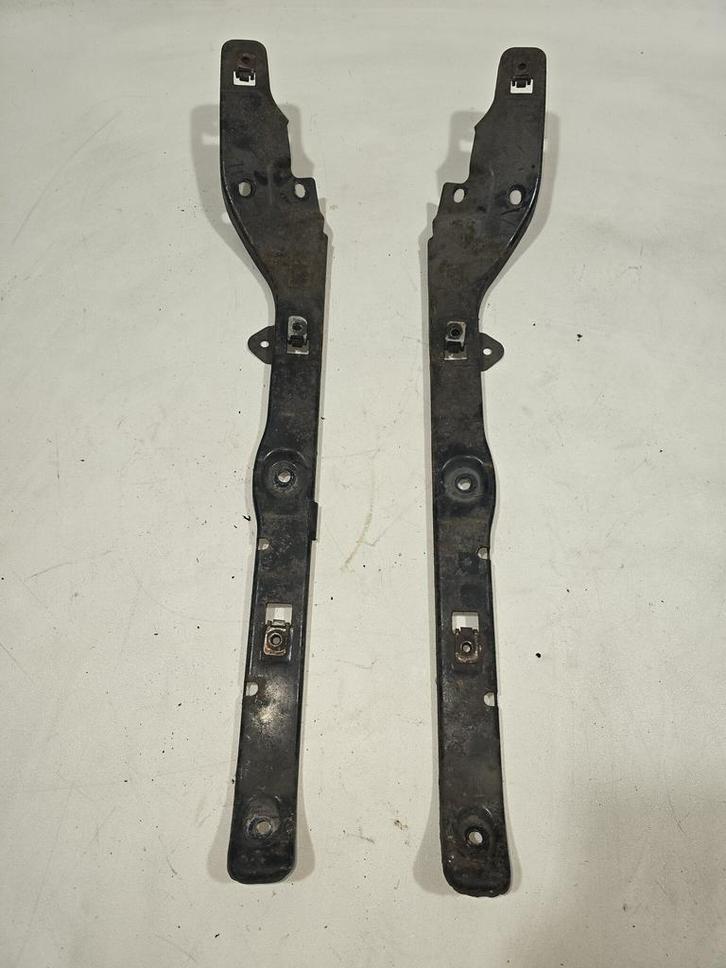 Piaggio Mp3 250 LT 2009 / Frame delen onder treeplank set, Fietsen en Brommers, Brommeronderdelen | Scooters, Piaggio, Ophalen of Verzenden