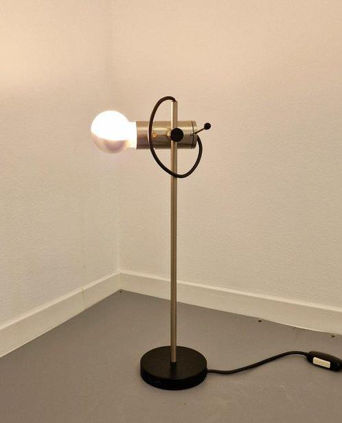 Oluce Mailand - Tito Agnoli - Tafellamp - Tafellamp 251, Antiek en Kunst, Antiek | Lampen