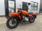 URAL EN DNEPR MOTOREN MET ZIJSPAN