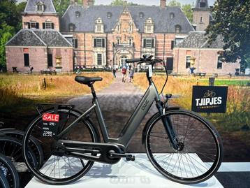 Qwic Premium I auto Elektrische damesfiets van 3299 nu 2299 beschikbaar voor biedingen