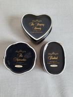Trois boîtes à musique en porcelaine fine – The Franklin
