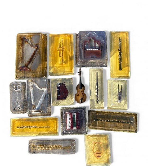 Themacollectie - 15x miniaturen van muziekinstrumenten, Antiek en Kunst, Antiek | Speelgoed
