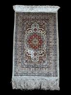 Hereke - Vloerkleed - 66 cm - 40 cm - Ondertekend!, Nieuw