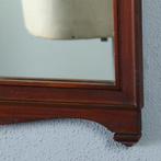 Strakke halspiegel ca 1920 met bloemmahonie kroonstuk gewelf, Antiek en Kunst, Ophalen of Verzenden