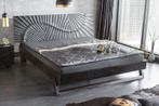 Design bed SCORPION 180x200cm zwart mangohout 3D snijwerk, Ophalen of Verzenden, Nieuw