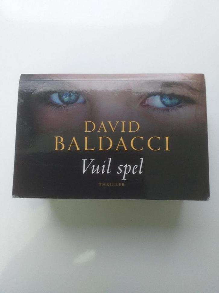 Vuil Spel - dwarsligger (compact formaat) 9789022999417, Boeken, Literatuur, Gelezen, Verzenden