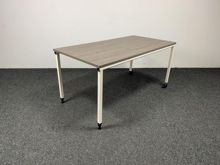 Refurbished Ahrend Verrijdbare Tafel - 160x80 cm, Zakelijke goederen, Kantoor en Winkelinrichting | Kantoormeubilair en Inrichting