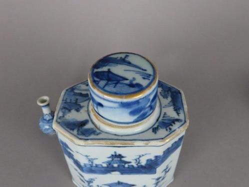 Kangxi (1662-1722) - Theepot - Achthoekige acht-zijdige, Antiek en Kunst, Antiek | Overige Antiek