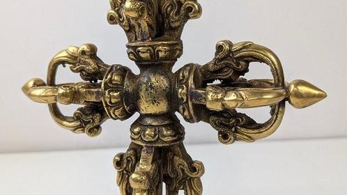 Dorje, of vajra in het Sanskriet, betekent diamant en, Antiek en Kunst, Antiek | Overige Antiek