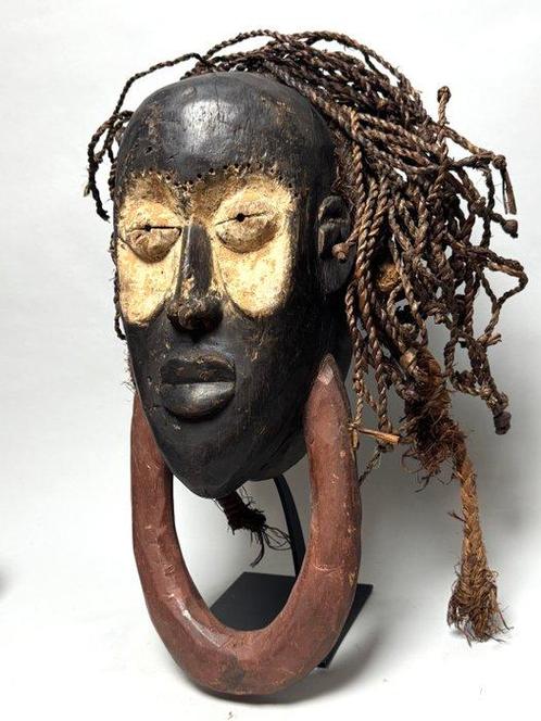 Groot Mwana Pwo-masker - Chokwe - Angola (Zonder, Antiek en Kunst, Kunst | Niet-Westerse kunst