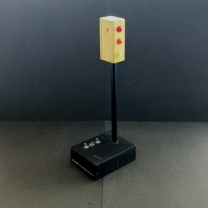 Stoplicht - Hout - Hulpmiddel voor rijscholen, Antiek en Kunst, Antiek | Wandborden en Tegels