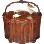 lage mahonie kast  dressoir met spiegel serpentine  shaped, Antiek en Kunst, Ophalen of Verzenden