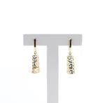 18 Krt. Gouden oorbellen met meander hanger (vintage), Sieraden, Tassen en Uiterlijk, Oorbellen, Ophalen of Verzenden, Gebruikt