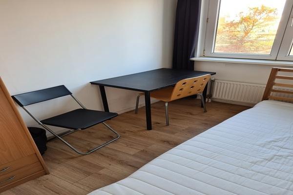 Kamer Scherpenzeelstraat in Amsterdam, Huizen en Kamers, Kamers te huur, 20 tot 35 m², Amsterdam