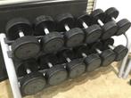 Technogym 12-50kg Urethane Dumbbell Set + 2 racks free, Sport en Fitness, Gebruikt