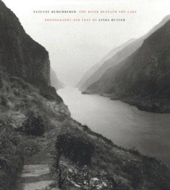 Yangtze Remembered, Boeken, Overige Boeken, Ophalen of Verzenden