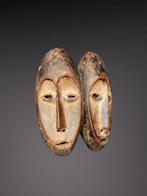 masque lega double tête - sculptuur - Lega-maskeer met