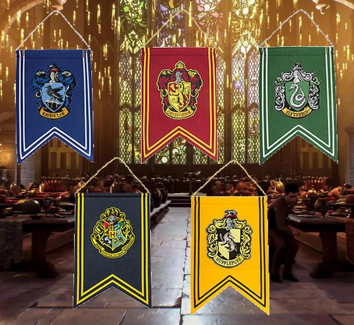 Vlaggen van Harry Potter van alle huizen en Zweinstein, Verzamelen, Harry Potter, Gebruiksvoorwerp, Nieuw, Verzenden