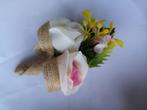 Luxe Corsage Cremeroze met jute op pinclip Corsage Klaar, Hobby en Vrije tijd, Knutselen, Nieuw, Ophalen of Verzenden